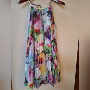 Maggy London Pleated Watercolor Floral Dress. Womens size 6